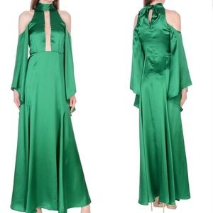 STUNNING 💚 NWT 100% SILK Emerald Green Gown